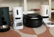 Automatic dog feeders offer the convenience of feeding your dog automatically and precise portion control.